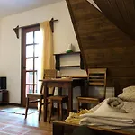 לינה וארוחת בוקר Gosciniec Pod Smrekami שורשטז'ין