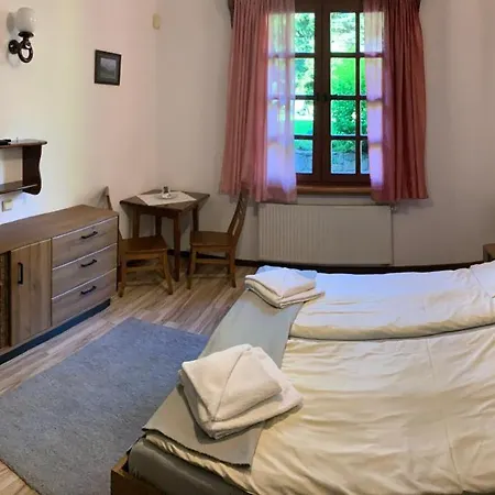 Gosciniec Pod Smrekami Bed and breakfast Czorsztyn