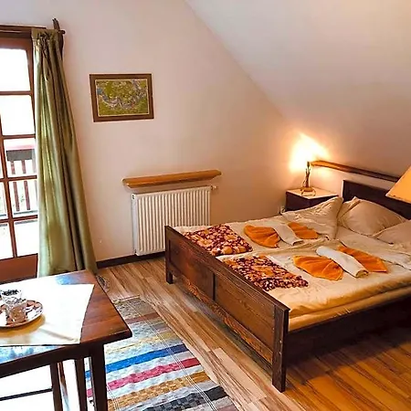 Gosciniec Pod Smrekami Bed and breakfast Czorsztyn