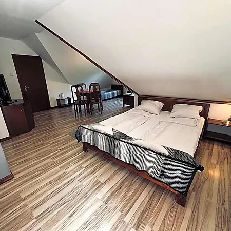 Gosciniec Pod Smrekami Bed and breakfast Czorsztyn